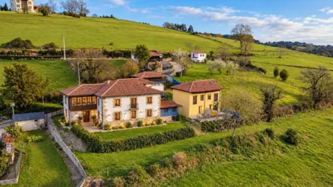 Finca rústica en Folgueras (Pravia)