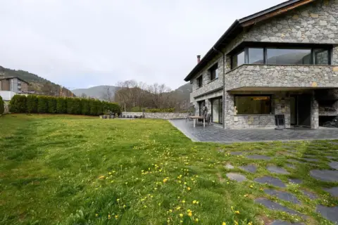 4-bedroom property for sale in Ordino · 56 of 60