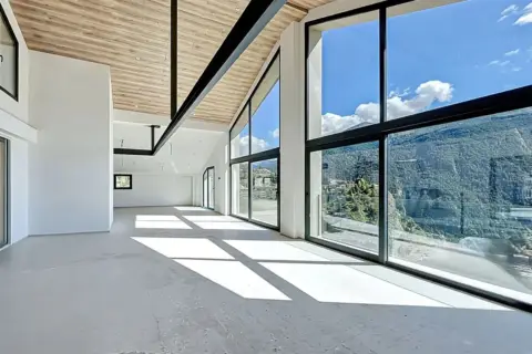 5-bedroom property for sale in Canillo · 2 of 33