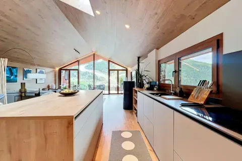 4-bedroom property for sale in Canillo · 4 of 32