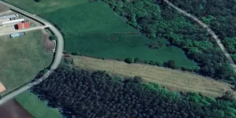 Terreno en Outes