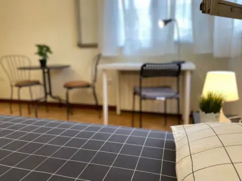 Habitación en Palomeras Bajas