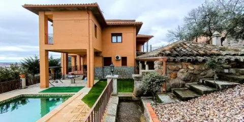 Casa en Belvís de La Jara