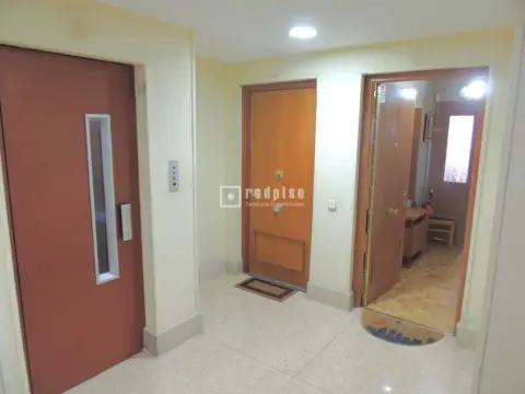 Piso en Madrid, Zona de - Tetuán, Distrito - Valdeacederas