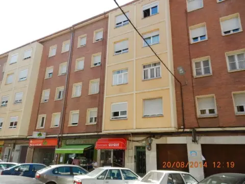 Piso en Campo de la Juventud-Santiago
