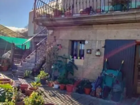 Casa rústica en calle Aldea Corvillon