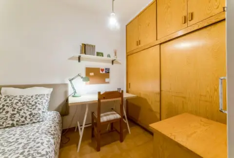 Habitación en El Camp de l'Arpa del Clot
