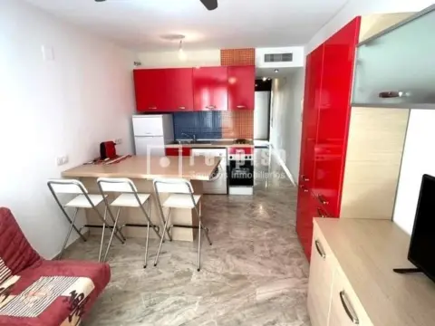 Piso en Málaga, Zona de - Centro , Distrito - Cristo de La Epidemia