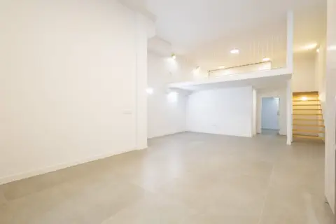 Piso en Rambla-Duggi-Los Hoteles
