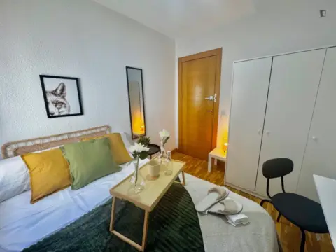Habitación en Canillejas
