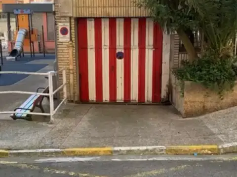 Local comercial en calle de Karmen