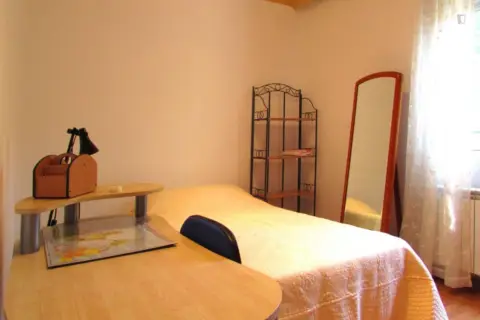 Habitación en Puerta del Ángel