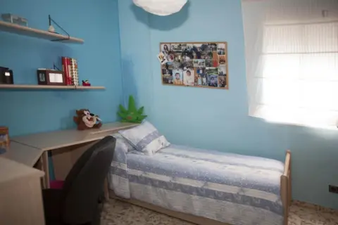 Habitación en Zona Esperanza de Triana