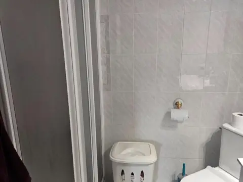 Habitación en Ciutat Fallera