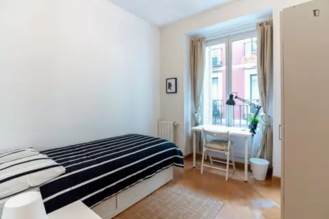 Habitación en Embajadores-Lavapiés