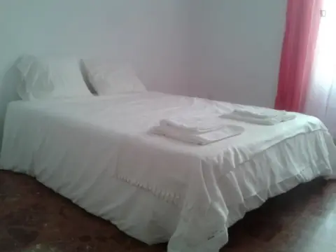 Habitación en Feria-Alameda