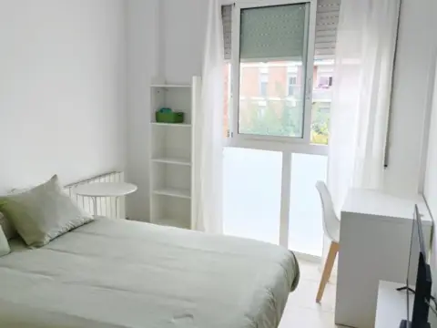 Habitación en La Salut-Lloreda-Sistrells