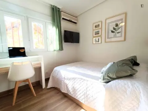Habitación en Ciudad Lineal