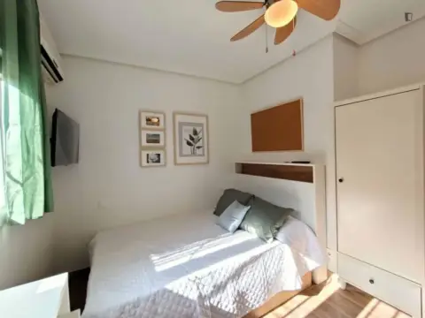 Habitación en Ciudad Lineal