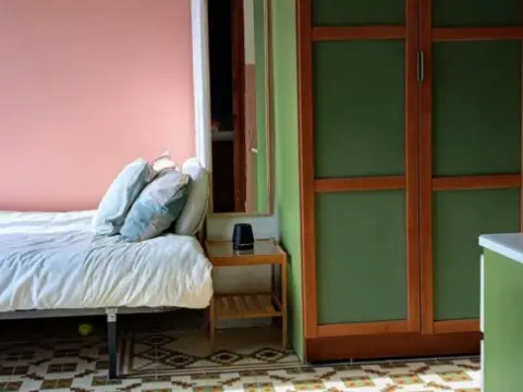 Habitación en Zona Plaça de la Concòrdia