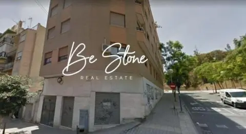 Local comercial en Campoamor