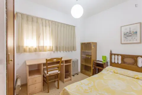 Habitación en Trinitat
