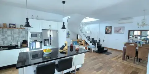 Casa en calle Carlos Cano