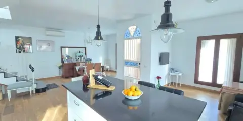 Casa en calle Carlos Cano