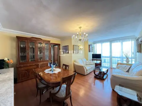 Piso en Málaga, Zona de - Carretera de Cádiz , Distrito - La Princesa Huelin