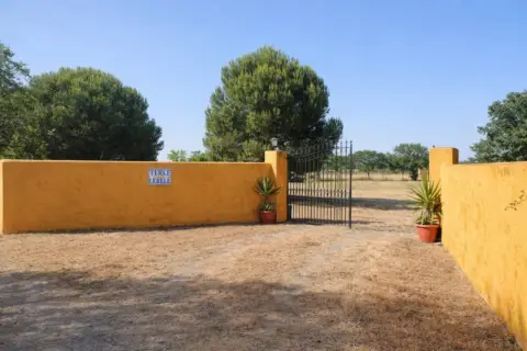 Finca rústica en Alcuéscar