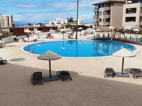 Piso en Avenida Playa Paraíso