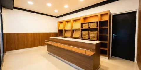 Local comercial en calle de la Virgen del Carmen