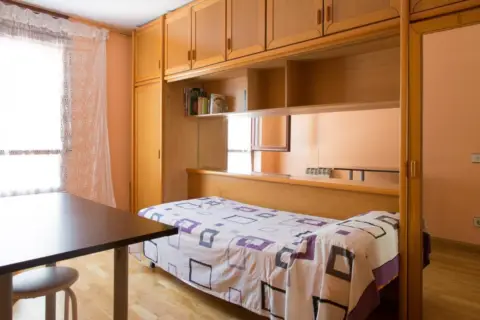 Habitación en Almeda