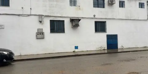Nave industrial en calle de los Albañiles