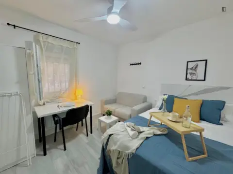 Habitación en Las Margaritas-Universidad