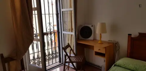 Habitación en Encarnación-Regina