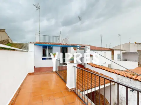 Casa rústica en Casar de Cáceres