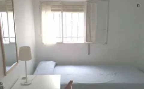 Habitación en Feria-Alameda