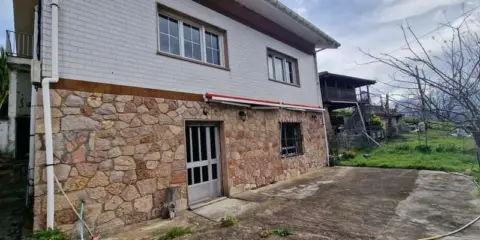 Casa rústica en calle Polígono Teleno, Porcio