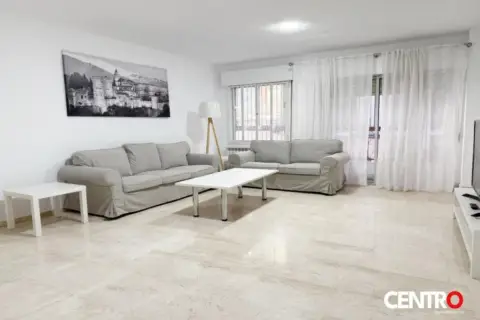Piso en calle de la Cruz