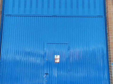 Nave industrial en Nuevo Parque-Los Rosales-Tráfico Pesado