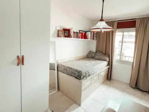 Habitación en Raval-Santa Rosa-Safaretjos