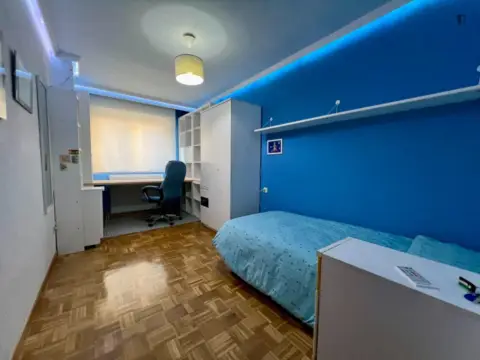 Habitación en Delicias-Prosperidad-Rollo-Puente Ladrillo