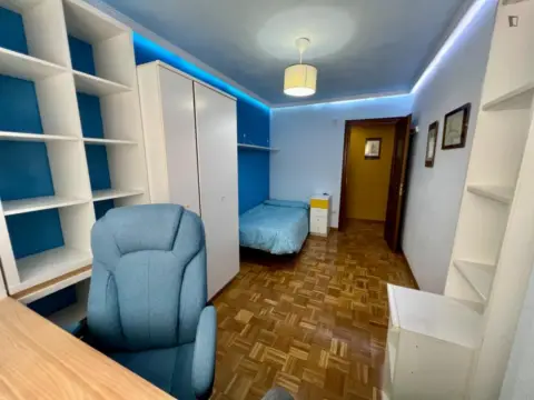 Habitación en Delicias-Prosperidad-Rollo-Puente Ladrillo