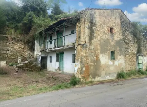 Casa en calle Barrio  Carbainos-Peñaferruz
