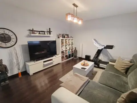 Casa adosada en Los Milagros-La Corchera