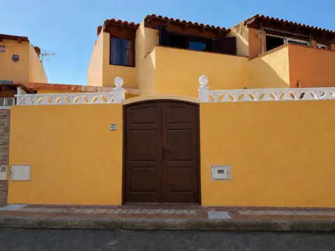 Chalet adosado en calle Taburiente