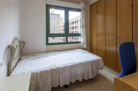 Habitación en Ciutat de les Arts i de les Ciències