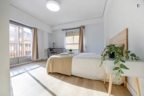 Habitación en Orriols