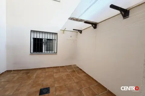 Piso en Zona de San Cayetano-Avenida Cristóbal Colón